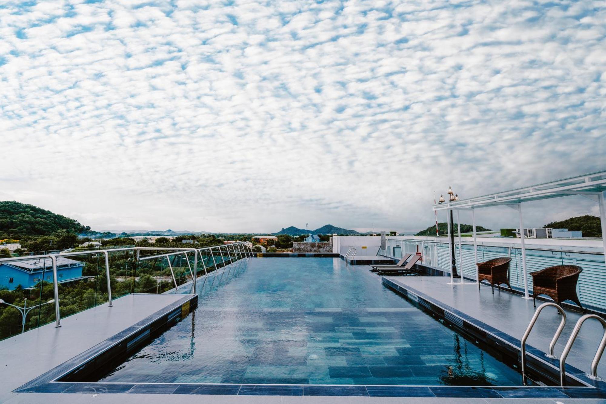 Sunrise Hotel Hà Tiên Extérieur photo